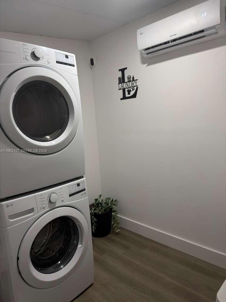 1851 NW 22nd Pl Miami, FL 33125