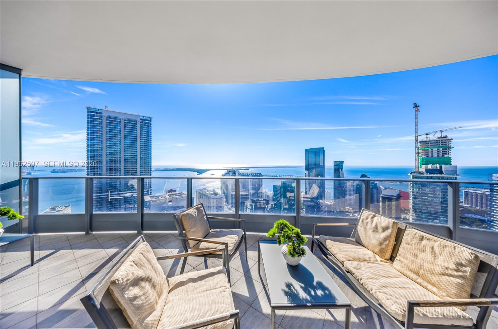 1000 Brickell Plz #PH6002 Miami, FL 33131