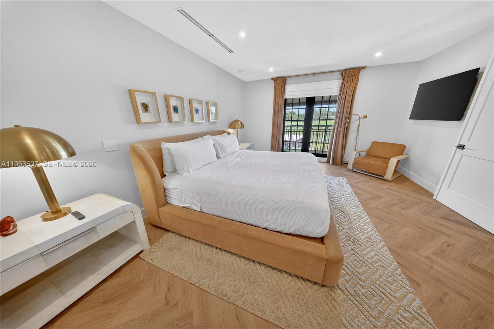 4312 NE 22nd Ave Fort Lauderdale, FL 33308