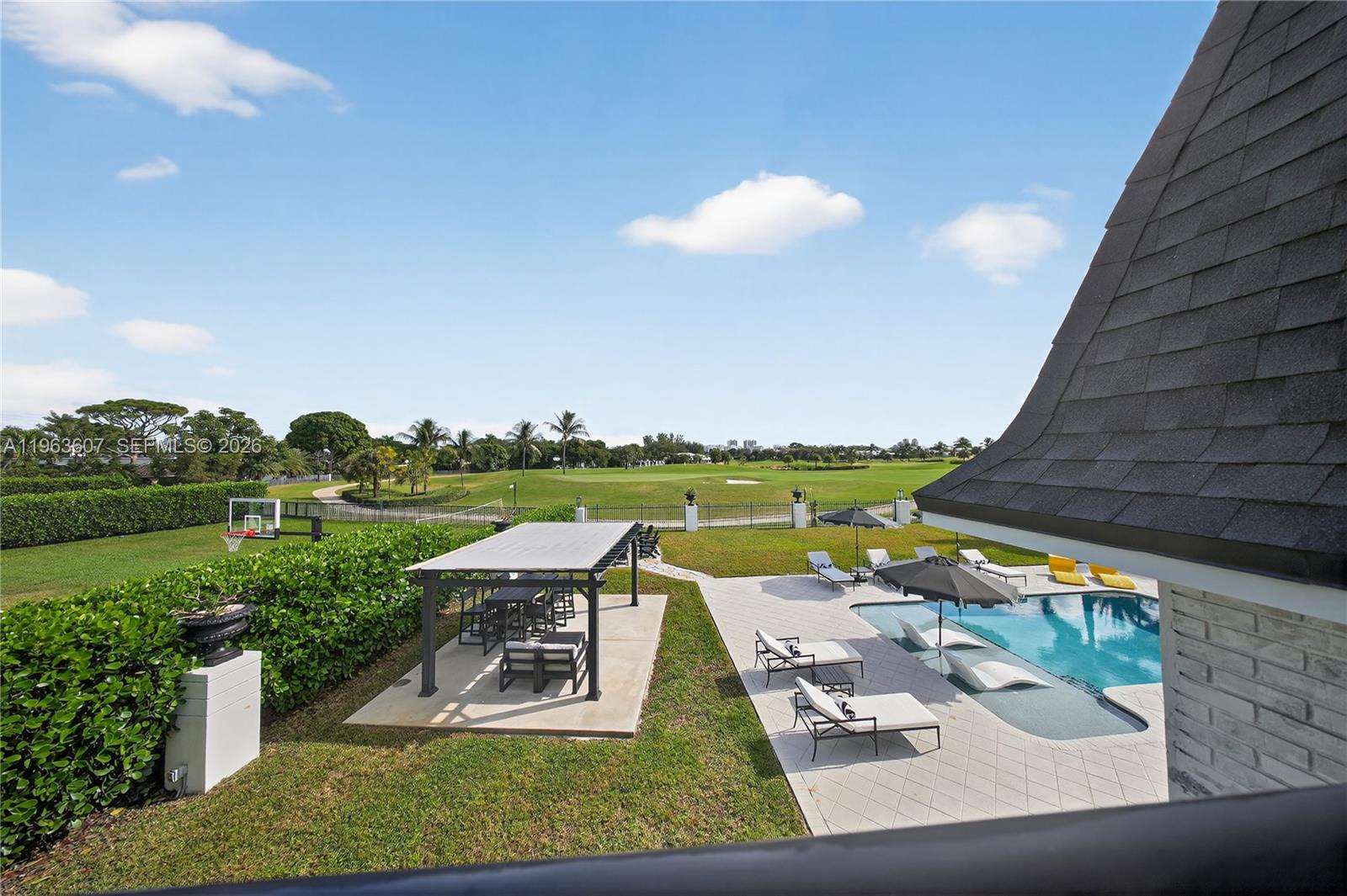 4312 NE 22nd Ave Fort Lauderdale, FL 33308