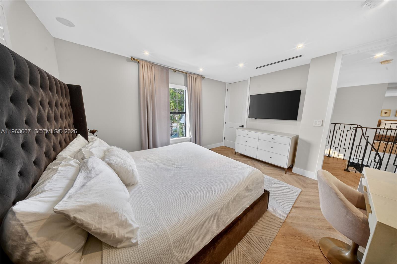 4312 NE 22nd Ave Fort Lauderdale, FL 33308