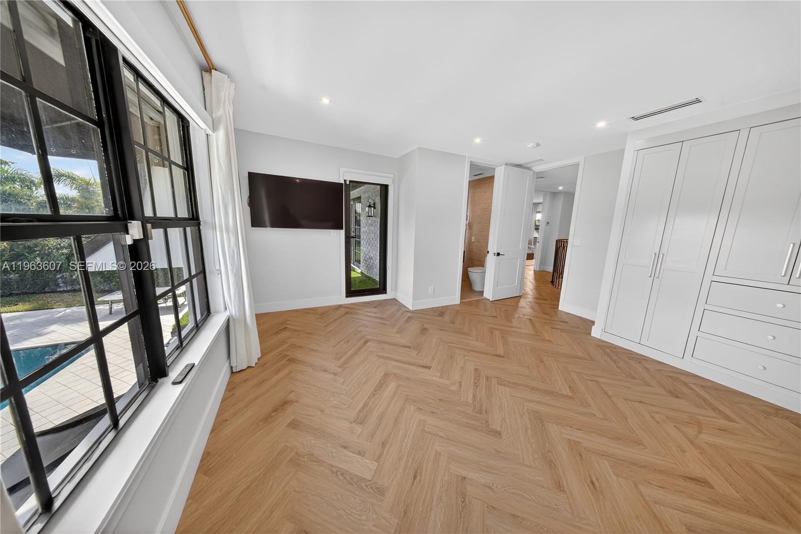 4312 NE 22nd Ave Fort Lauderdale, FL 33308