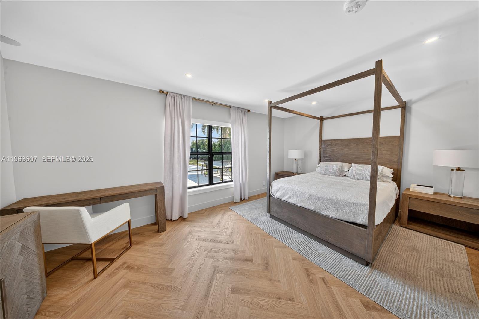 4312 NE 22nd Ave Fort Lauderdale, FL 33308