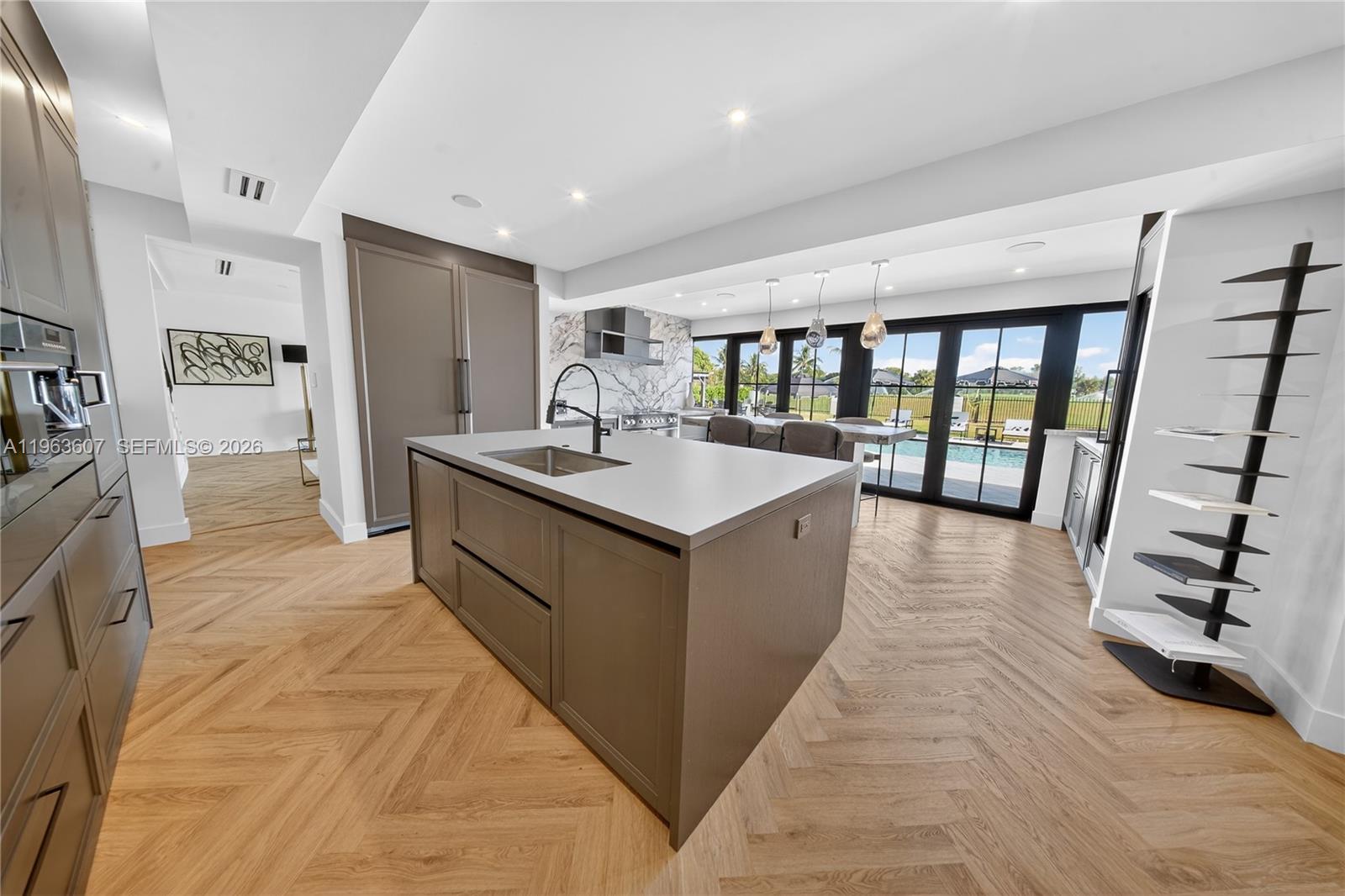 4312 NE 22nd Ave Fort Lauderdale, FL 33308