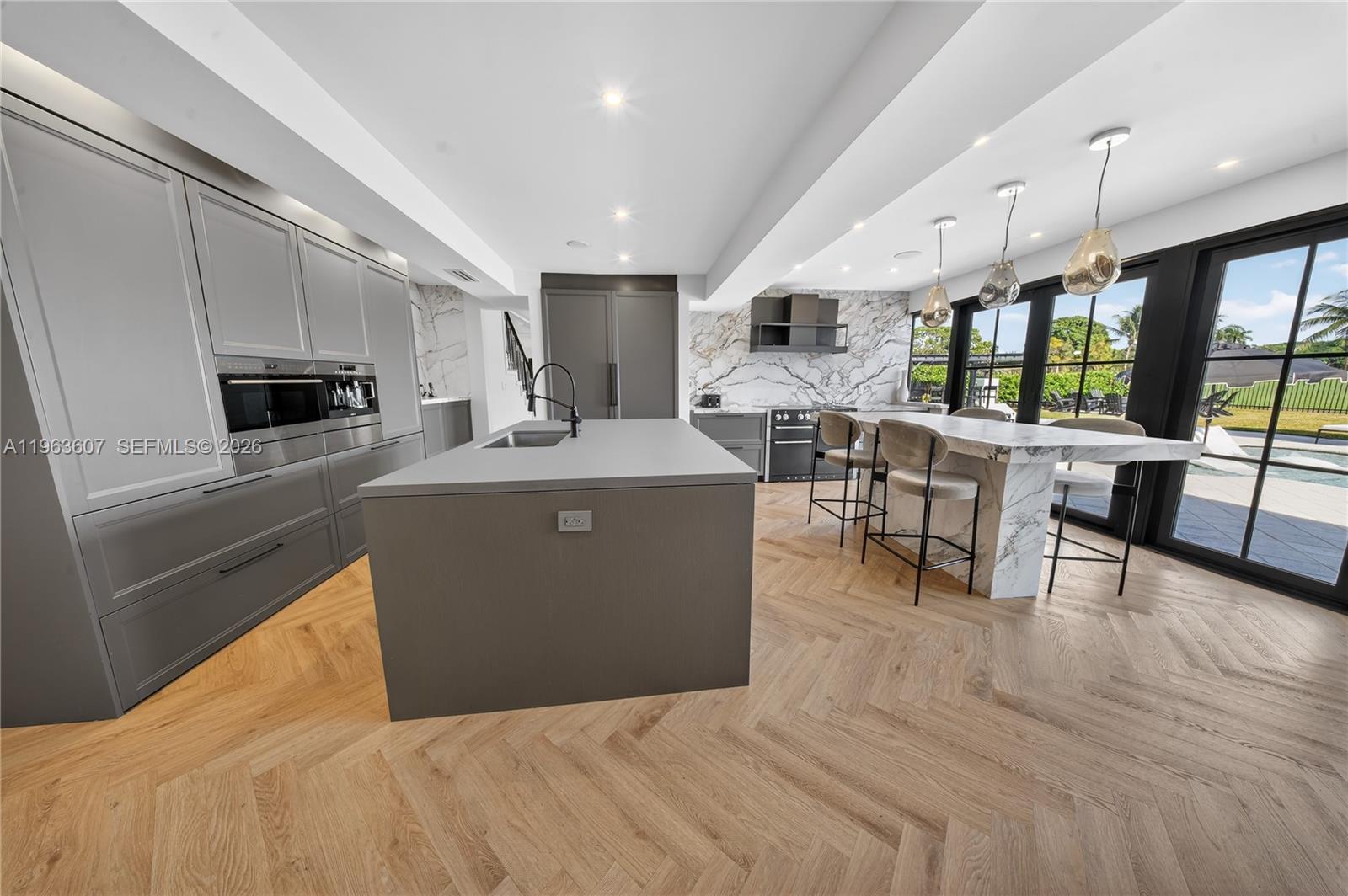 4312 NE 22nd Ave Fort Lauderdale, FL 33308