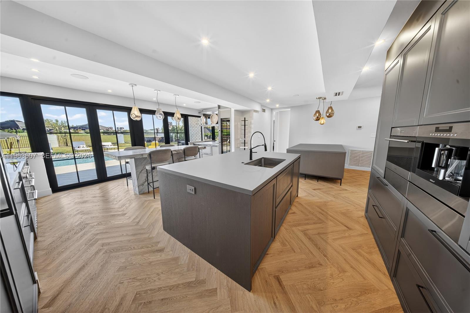 4312 NE 22nd Ave Fort Lauderdale, FL 33308