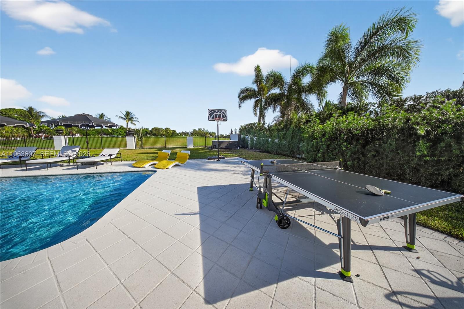 4312 NE 22nd Ave Fort Lauderdale, FL 33308