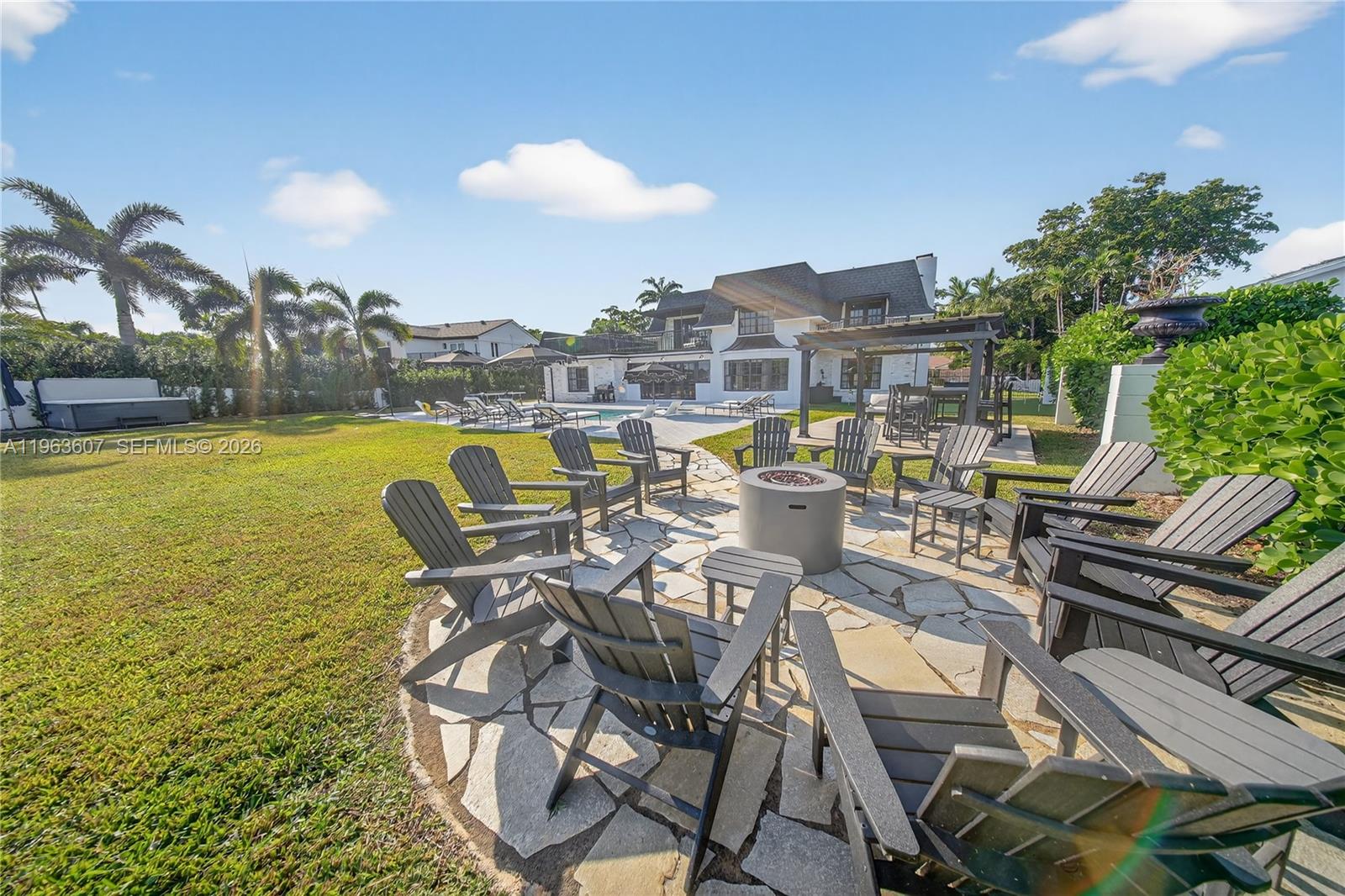 4312 NE 22nd Ave Fort Lauderdale, FL 33308