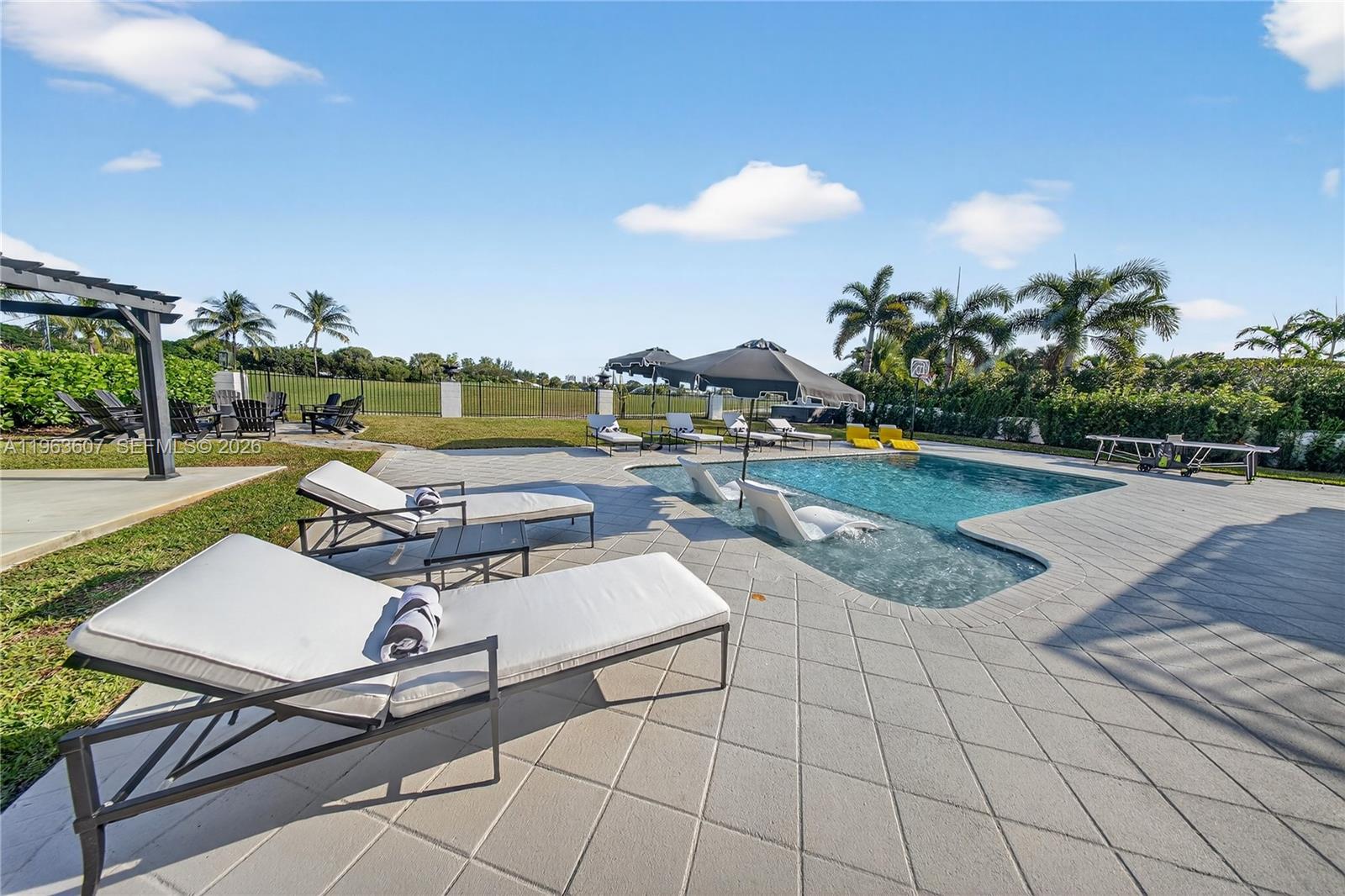 4312 NE 22nd Ave Fort Lauderdale, FL 33308