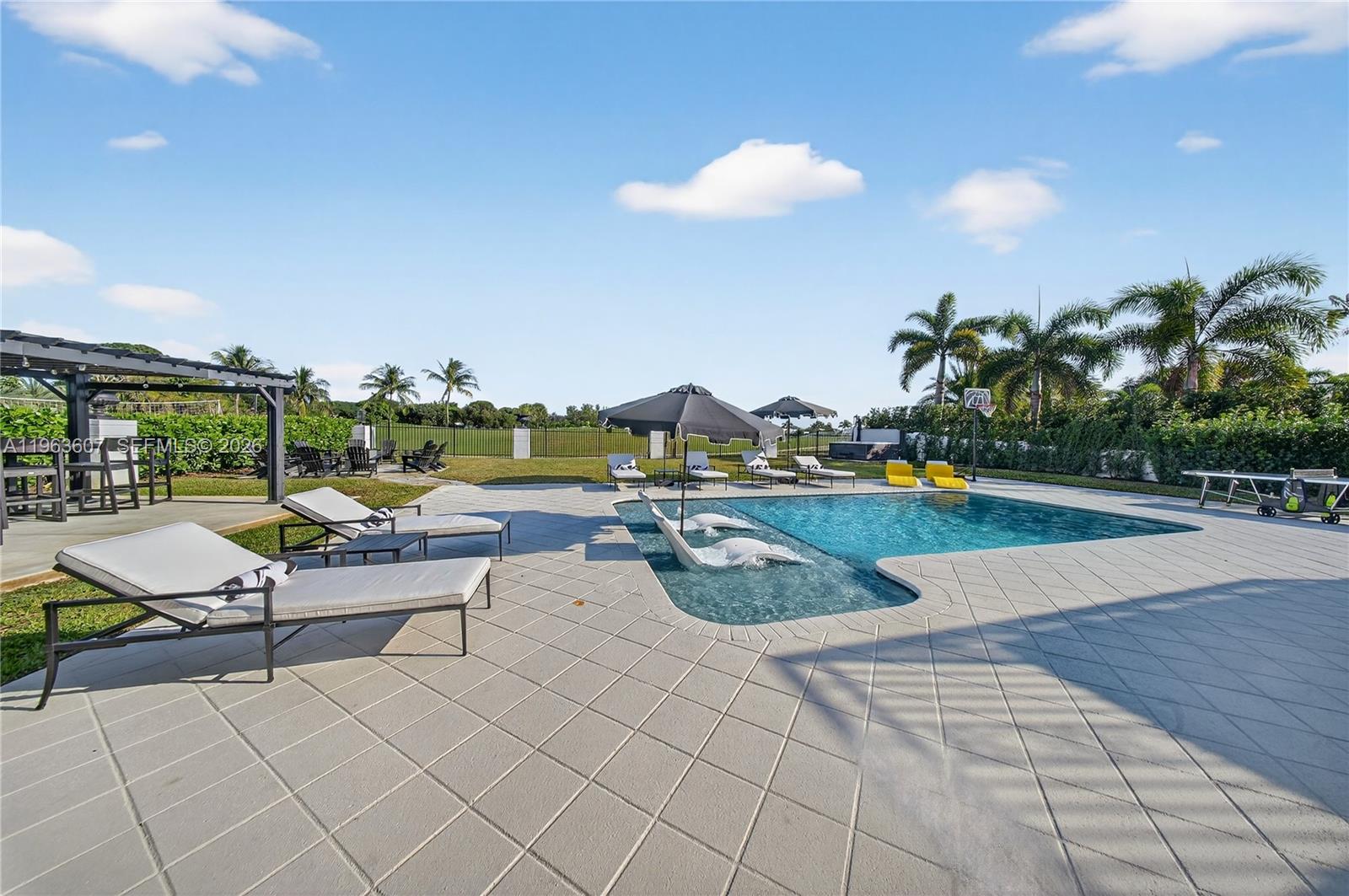 4312 NE 22nd Ave Fort Lauderdale, FL 33308