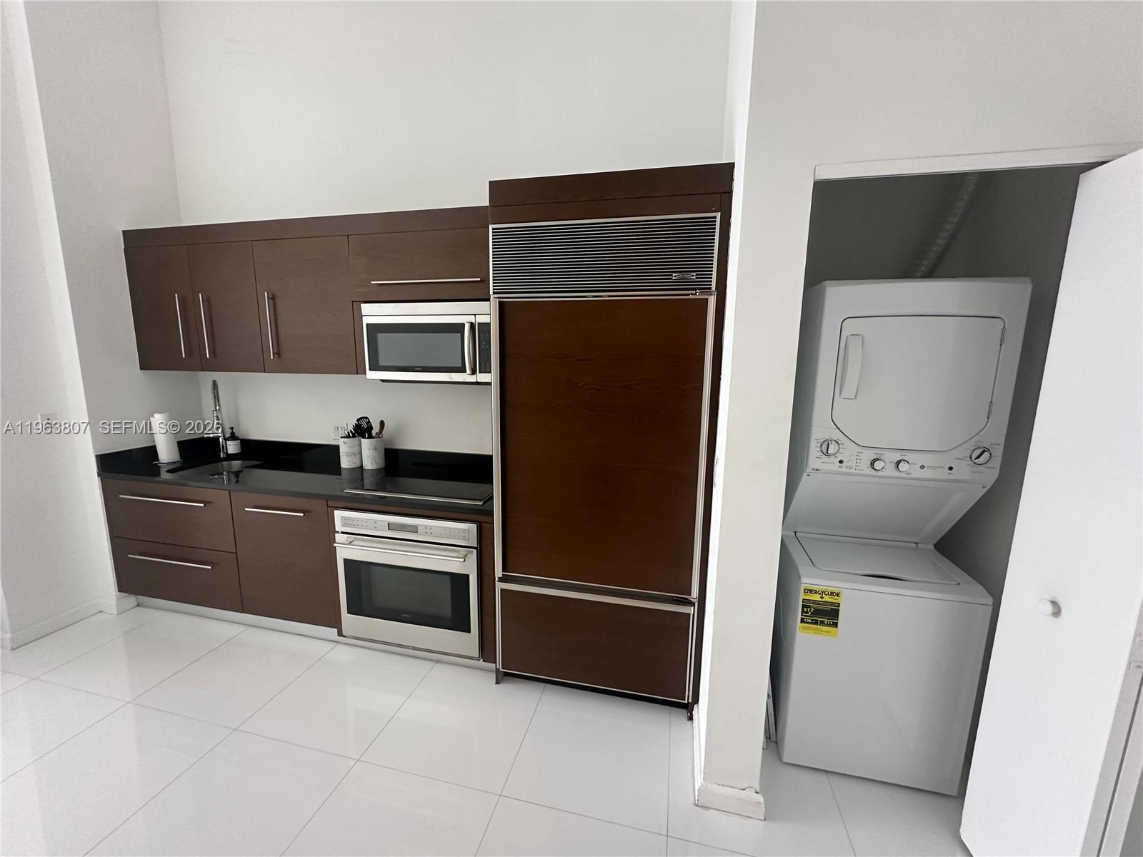 image Icon Brickell I10