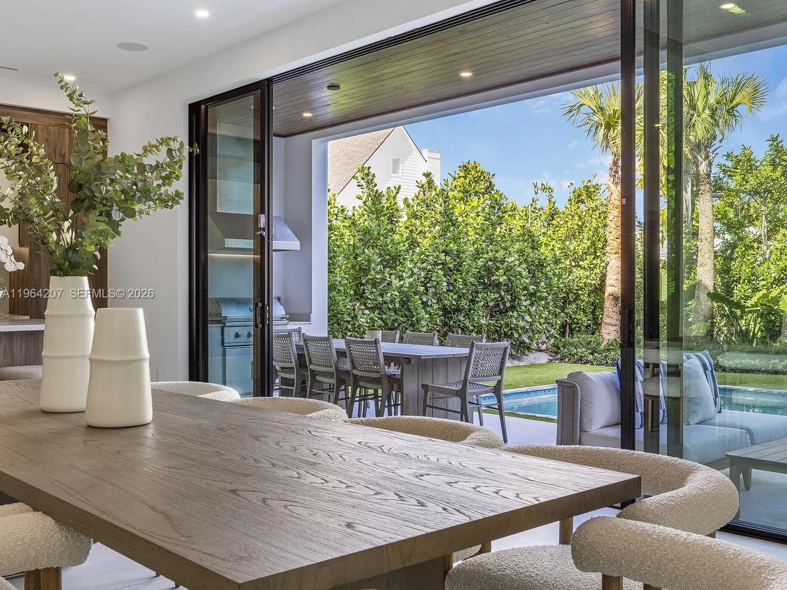 123 Murray Rd West Palm Beach, FL 33405