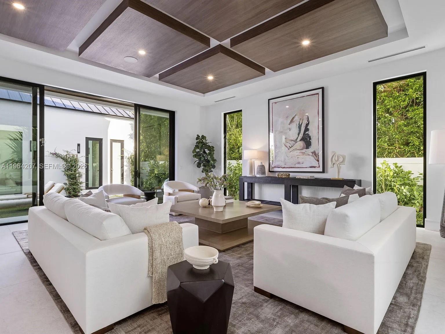 123 Murray Rd West Palm Beach, FL 33405