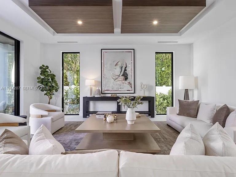 123 Murray Rd West Palm Beach, FL 33405