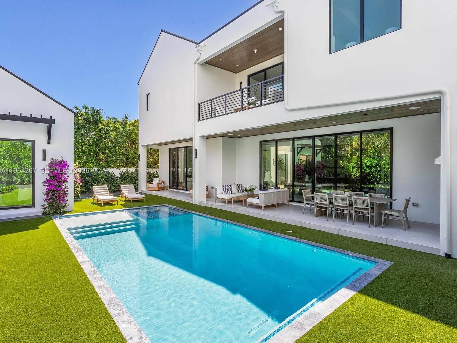 123 Murray Rd West Palm Beach, FL 33405