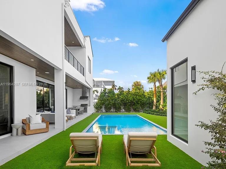 123 Murray Rd West Palm Beach, FL 33405