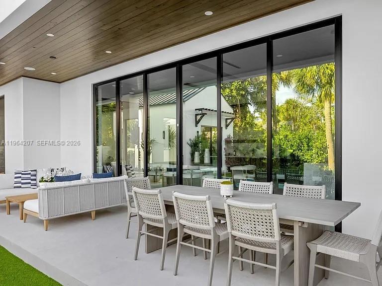 123 Murray Rd West Palm Beach, FL 33405