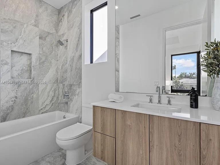 123 Murray Rd West Palm Beach, FL 33405