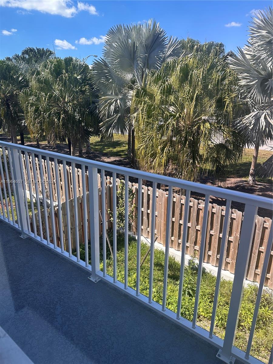 623 SE 13th St Cir Homestead, FL 33034