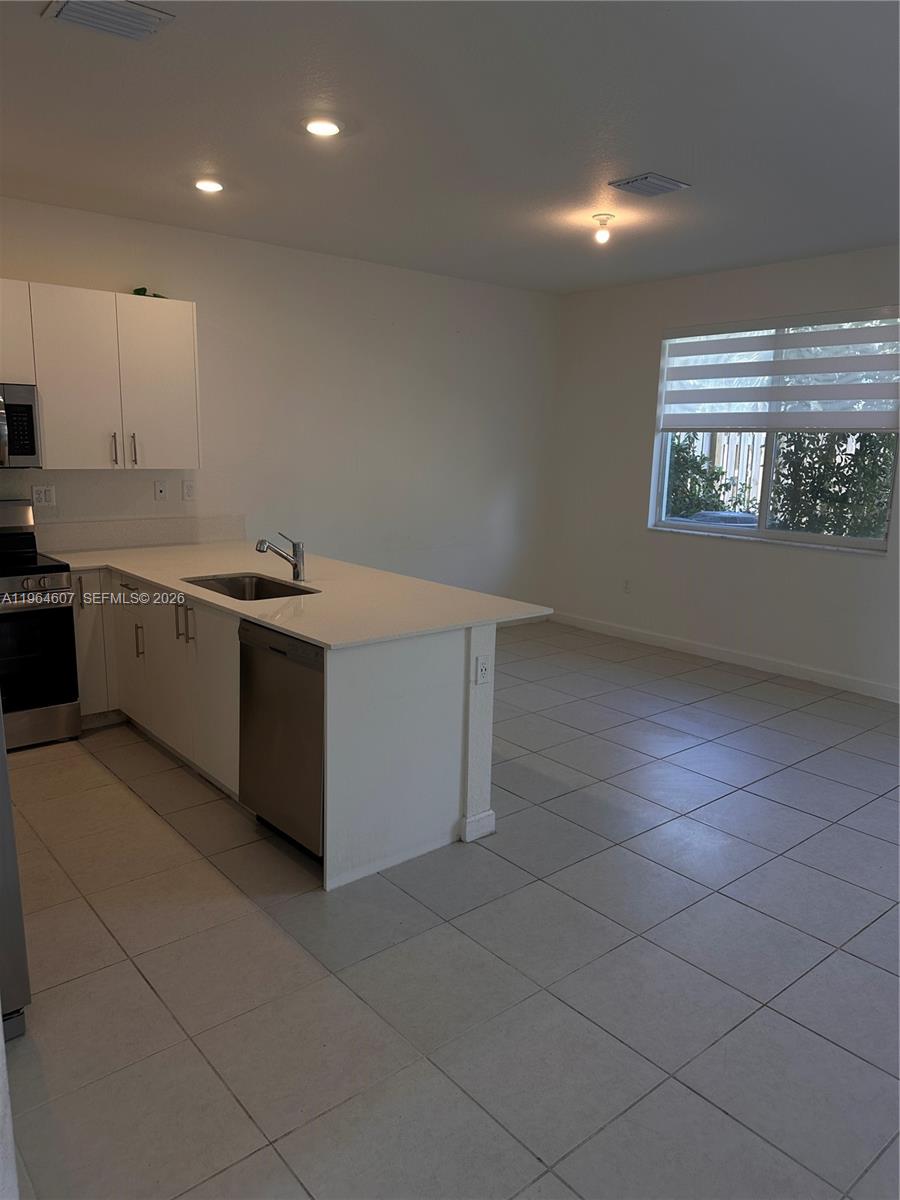 623 SE 13th St Cir Homestead, FL 33034