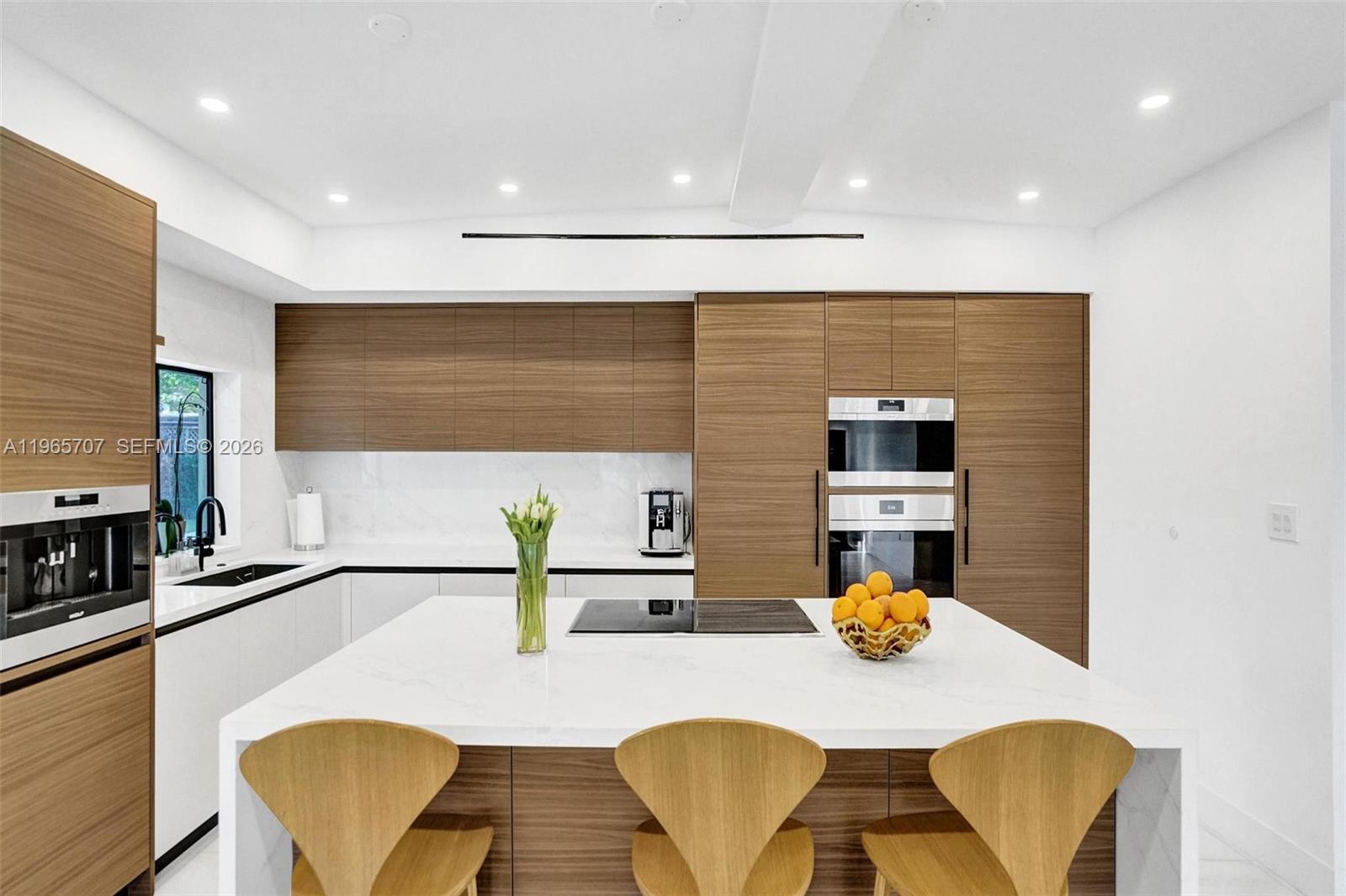 1941 NE 186th Dr North Miami Beach, FL 33179