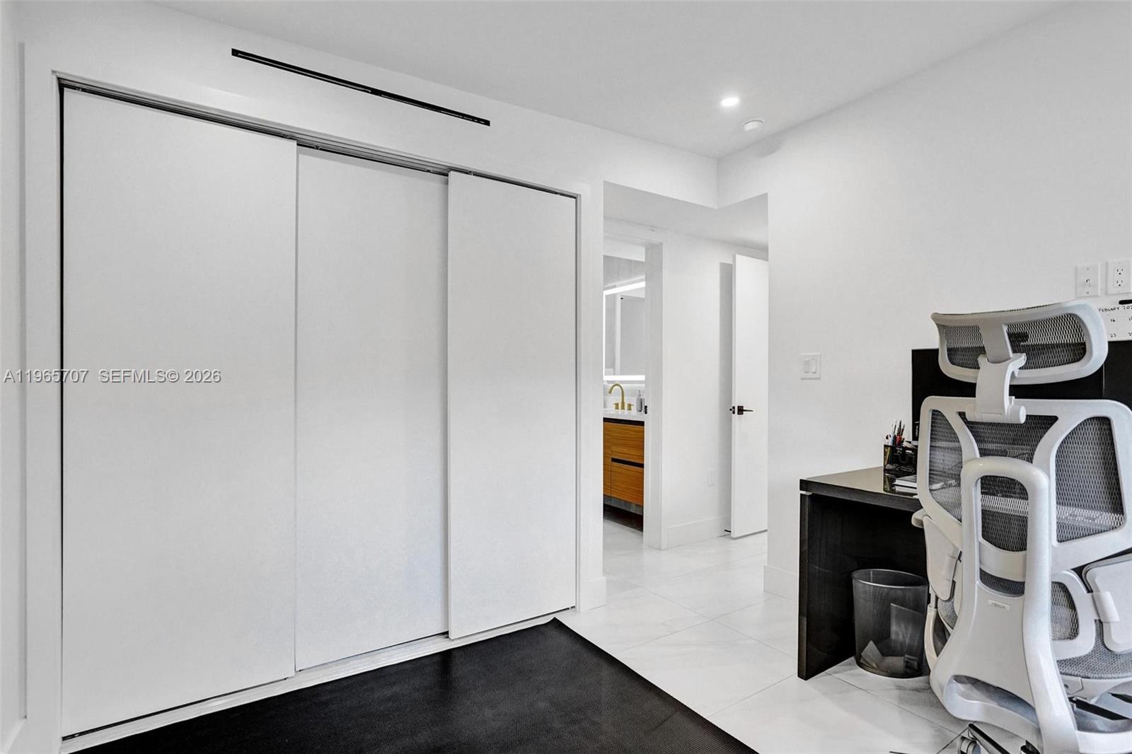 1941 NE 186th Dr North Miami Beach, FL 33179