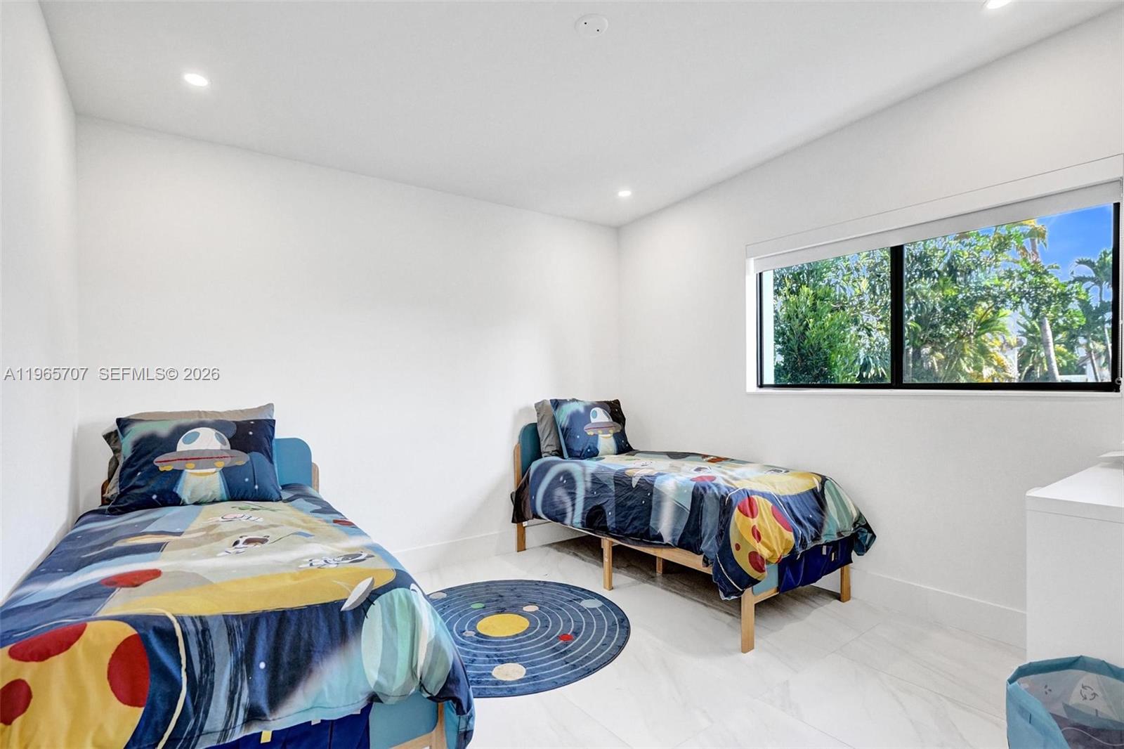 1941 NE 186th Dr North Miami Beach, FL 33179