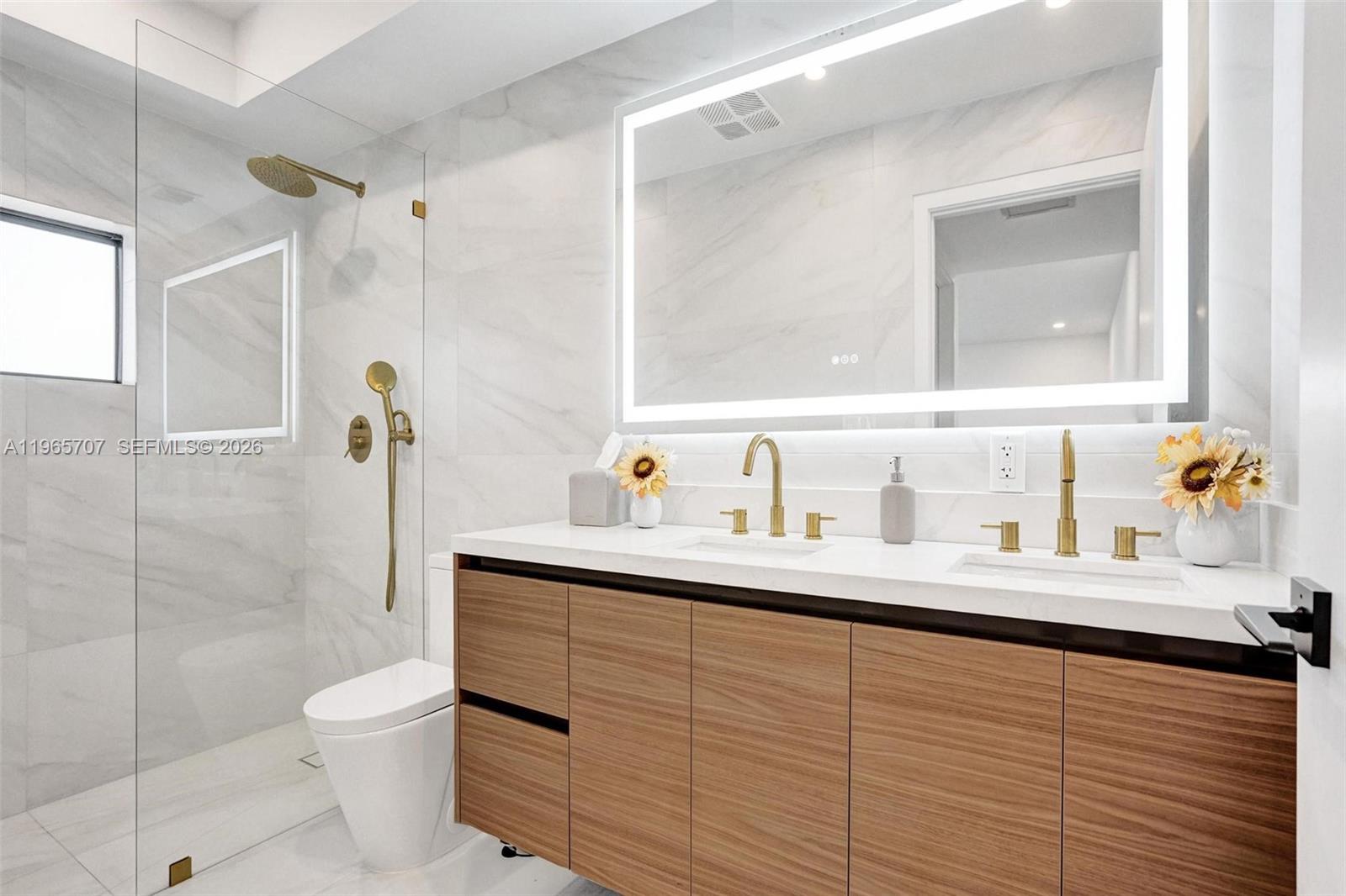 1941 NE 186th Dr North Miami Beach, FL 33179