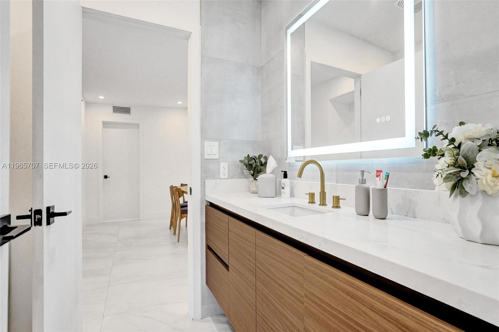 1941 NE 186th Dr North Miami Beach, FL 33179