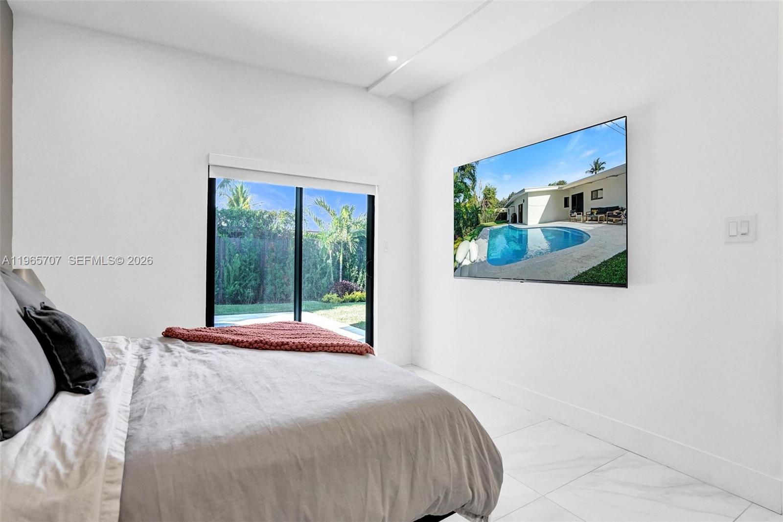 1941 NE 186th Dr North Miami Beach, FL 33179