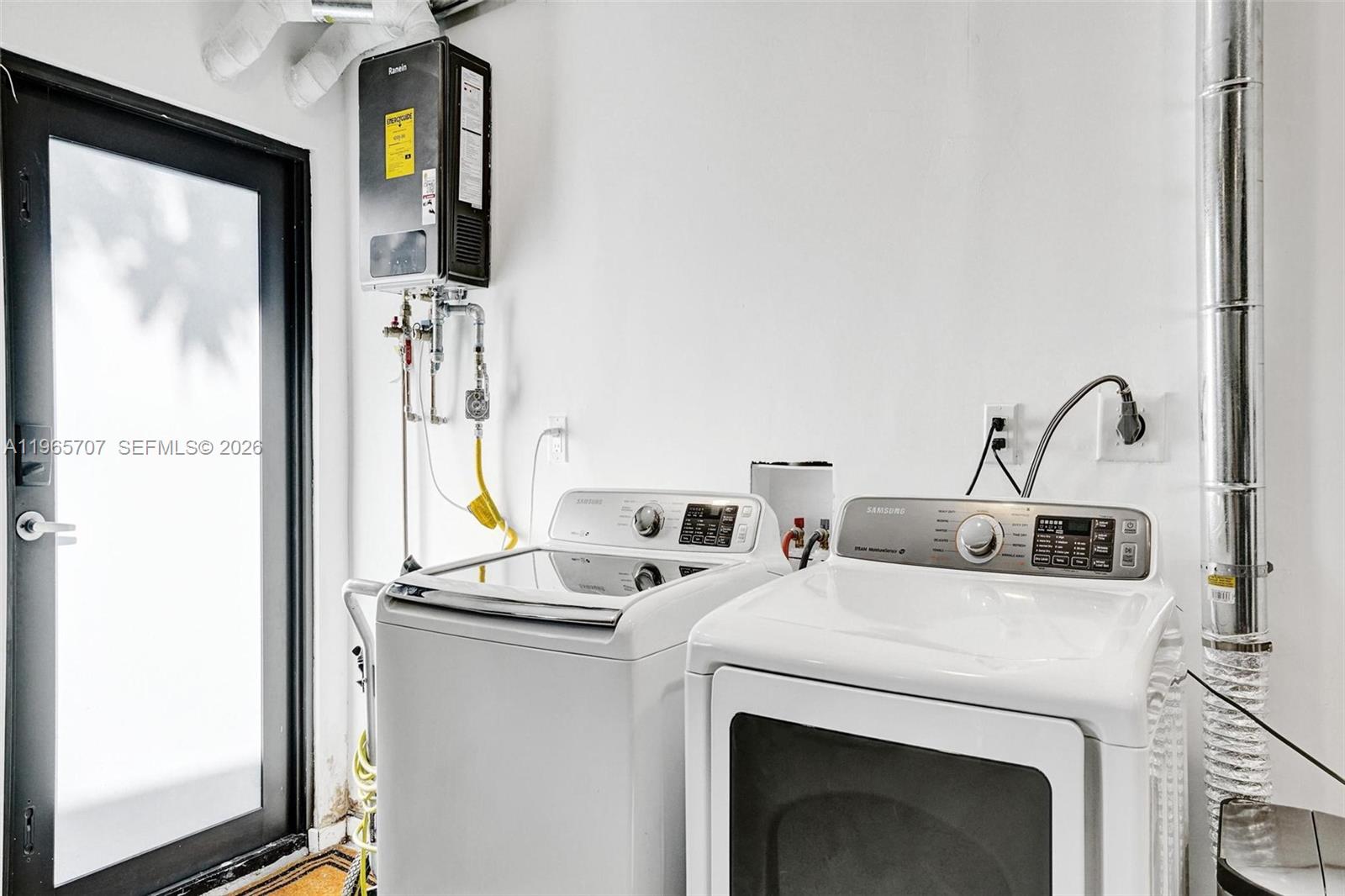 1941 NE 186th Dr North Miami Beach, FL 33179