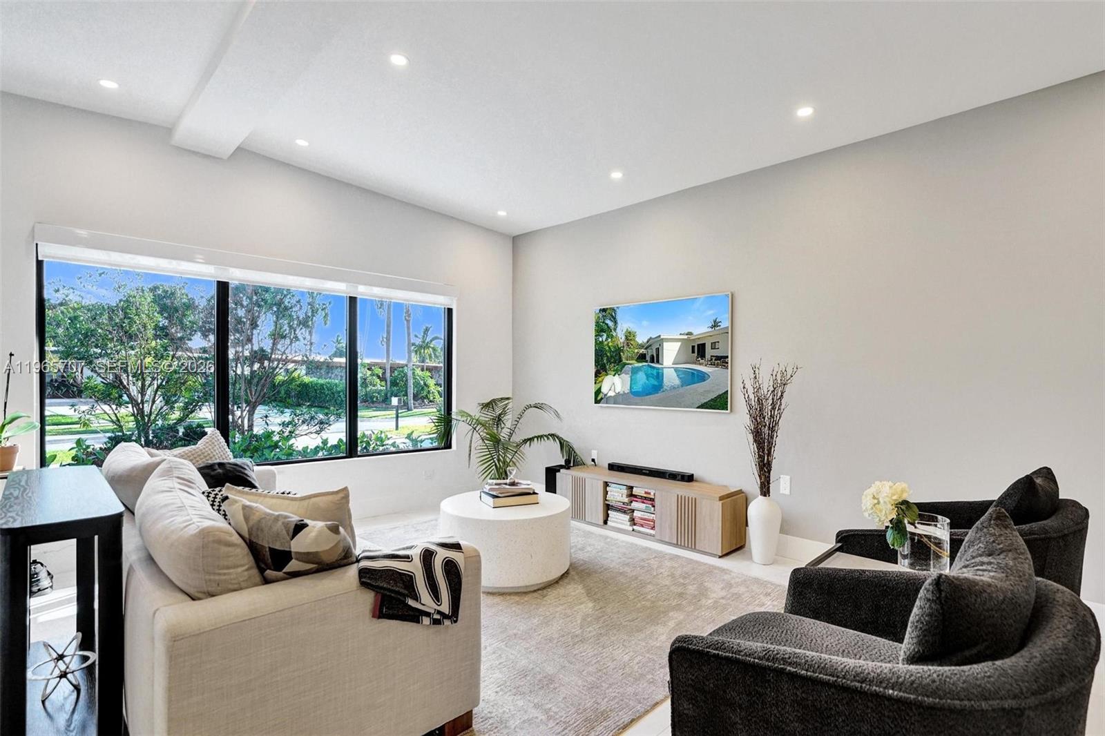 1941 NE 186th Dr North Miami Beach, FL 33179