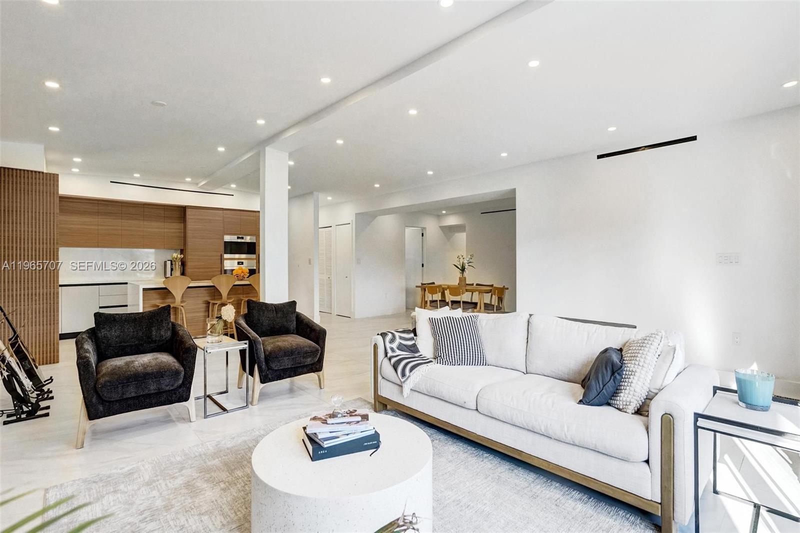 1941 NE 186th Dr North Miami Beach, FL 33179