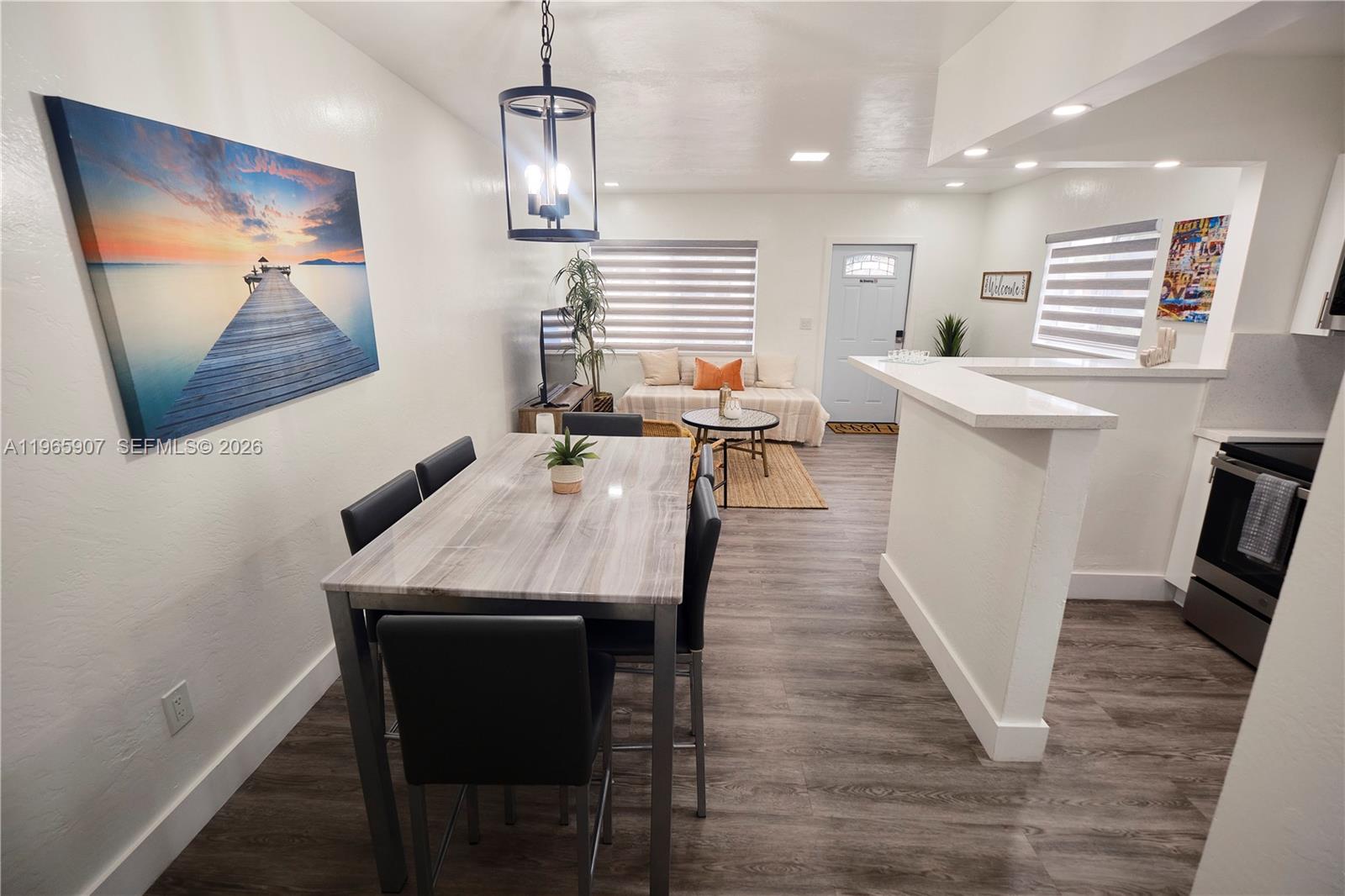 1232 SW 30th Pl Miami, FL 33135