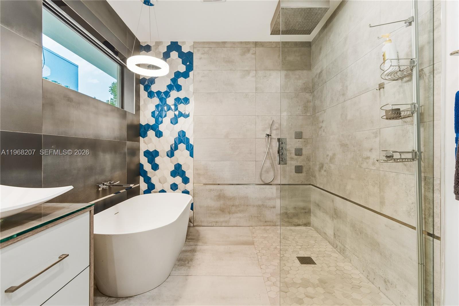 400 NW 24th St Wilton Manors, FL 33311