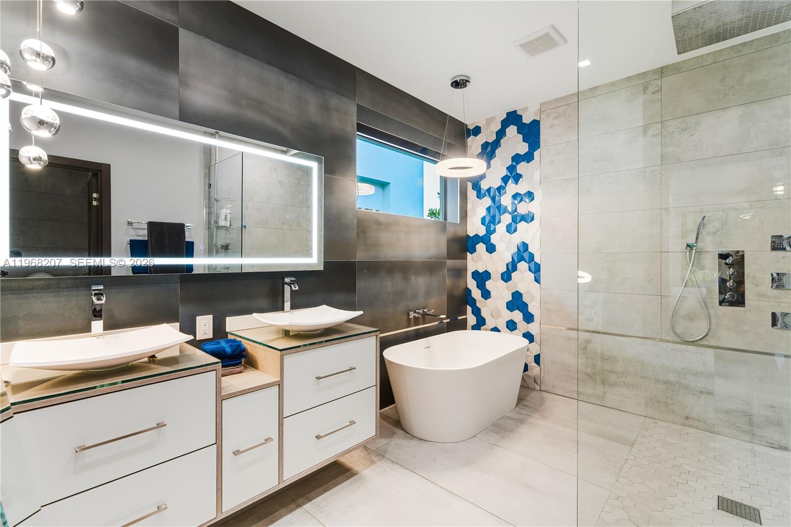 400 NW 24th St Wilton Manors, FL 33311