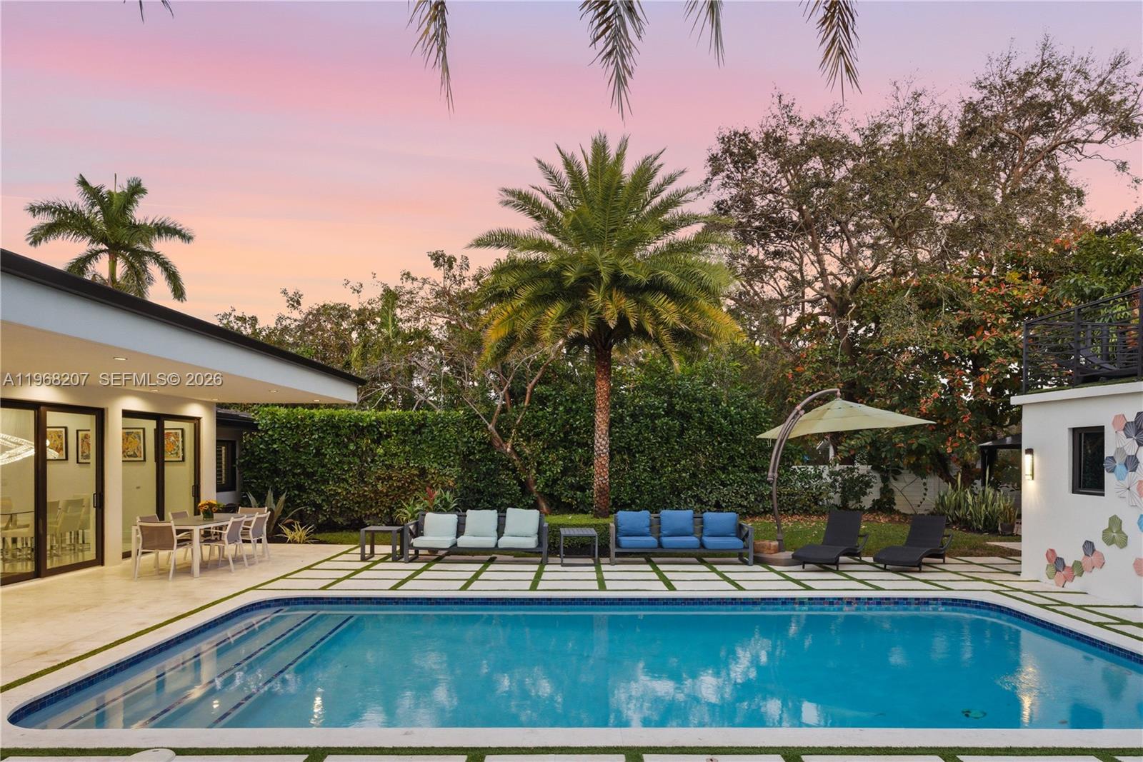 400 NW 24th St Wilton Manors, FL 33311