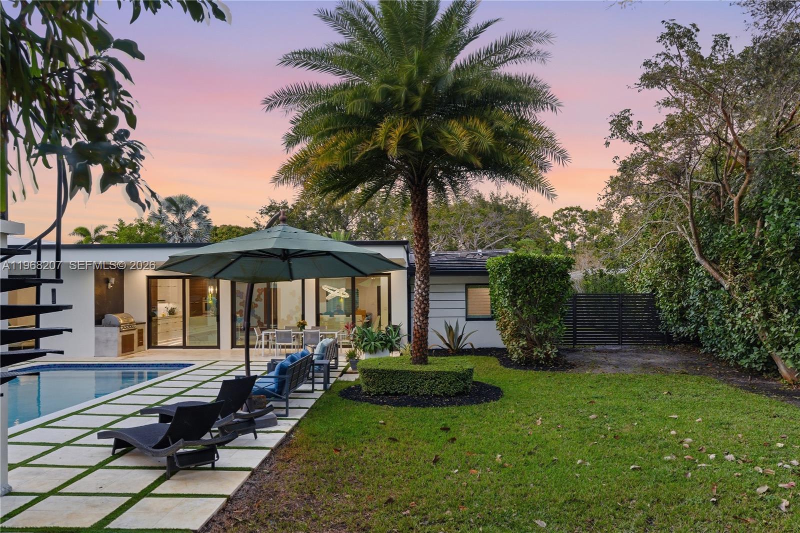 400 NW 24th St Wilton Manors, FL 33311