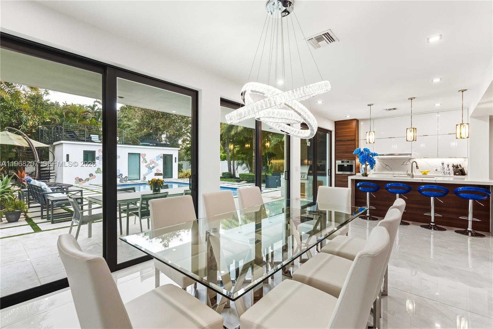 400 NW 24th St Wilton Manors, FL 33311