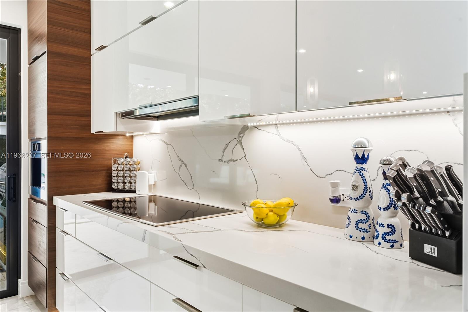 400 NW 24th St Wilton Manors, FL 33311