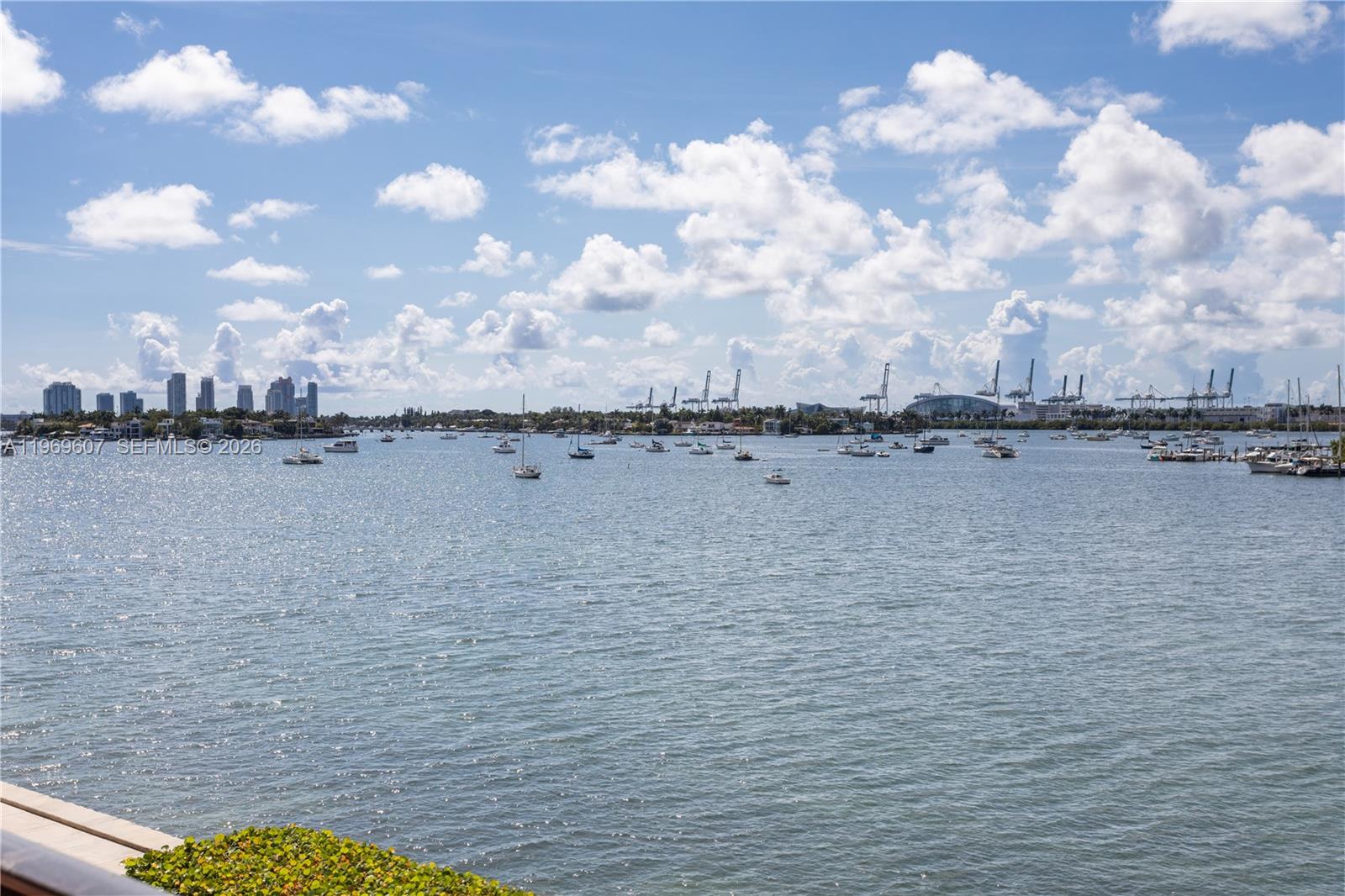 image 1000 Venetian Way17