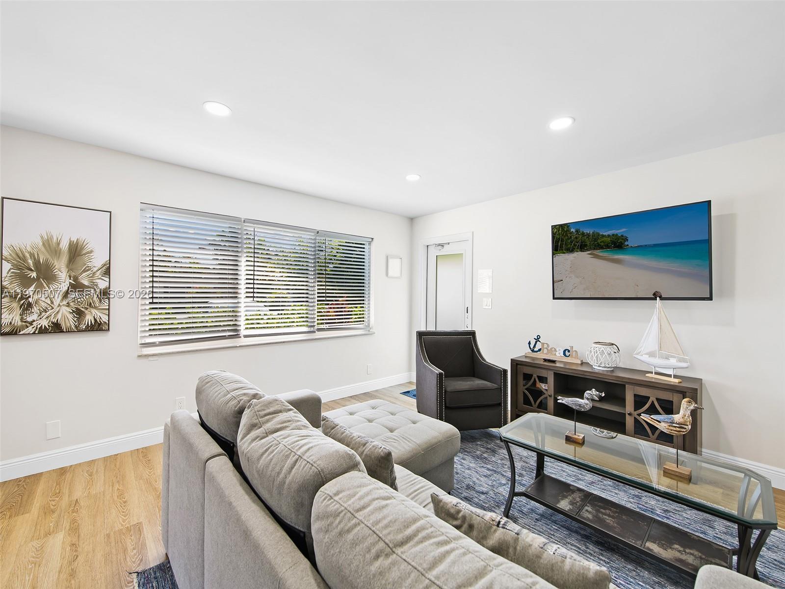 3405 Norfolk St Pompano Beach, FL 33062