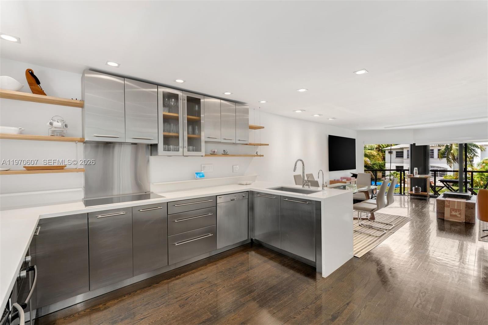 3560 W Fairview St Miami, FL 33133