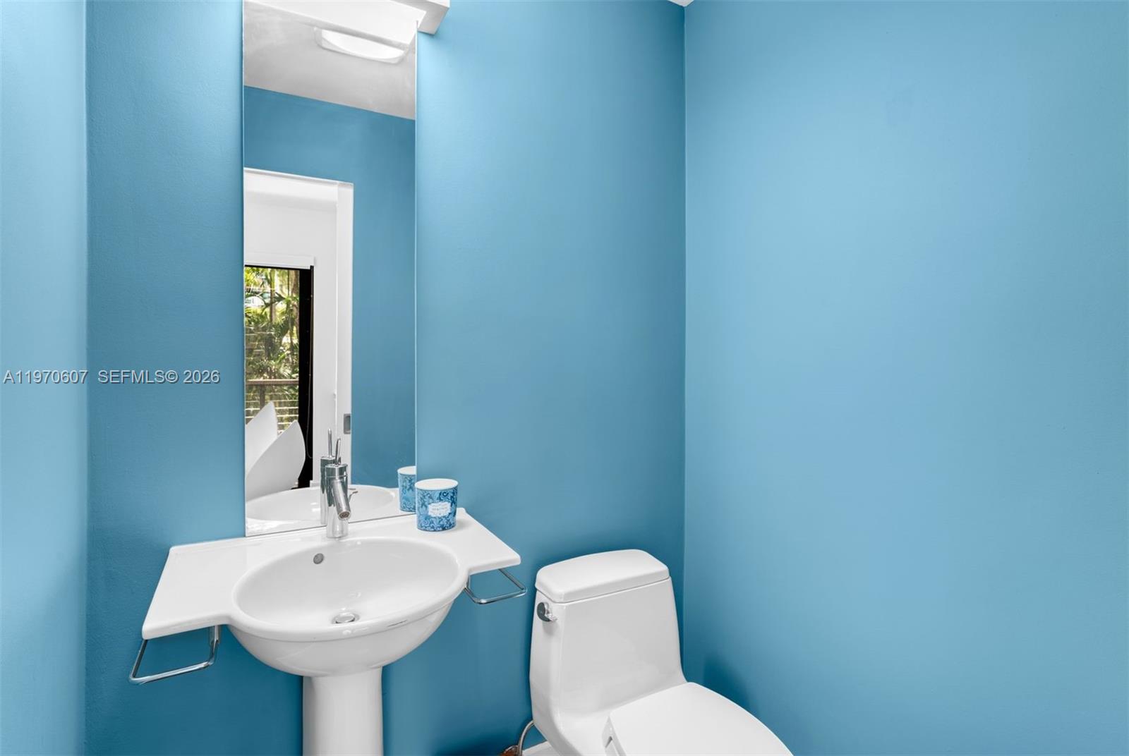 3560 W Fairview St Miami, FL 33133