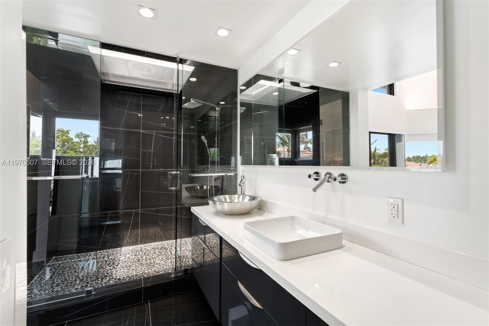 3560 W Fairview St Miami, FL 33133