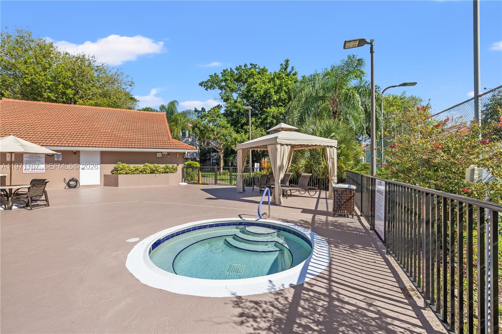 10105 W Sunrise Blvd #104 Plantation, FL 33322