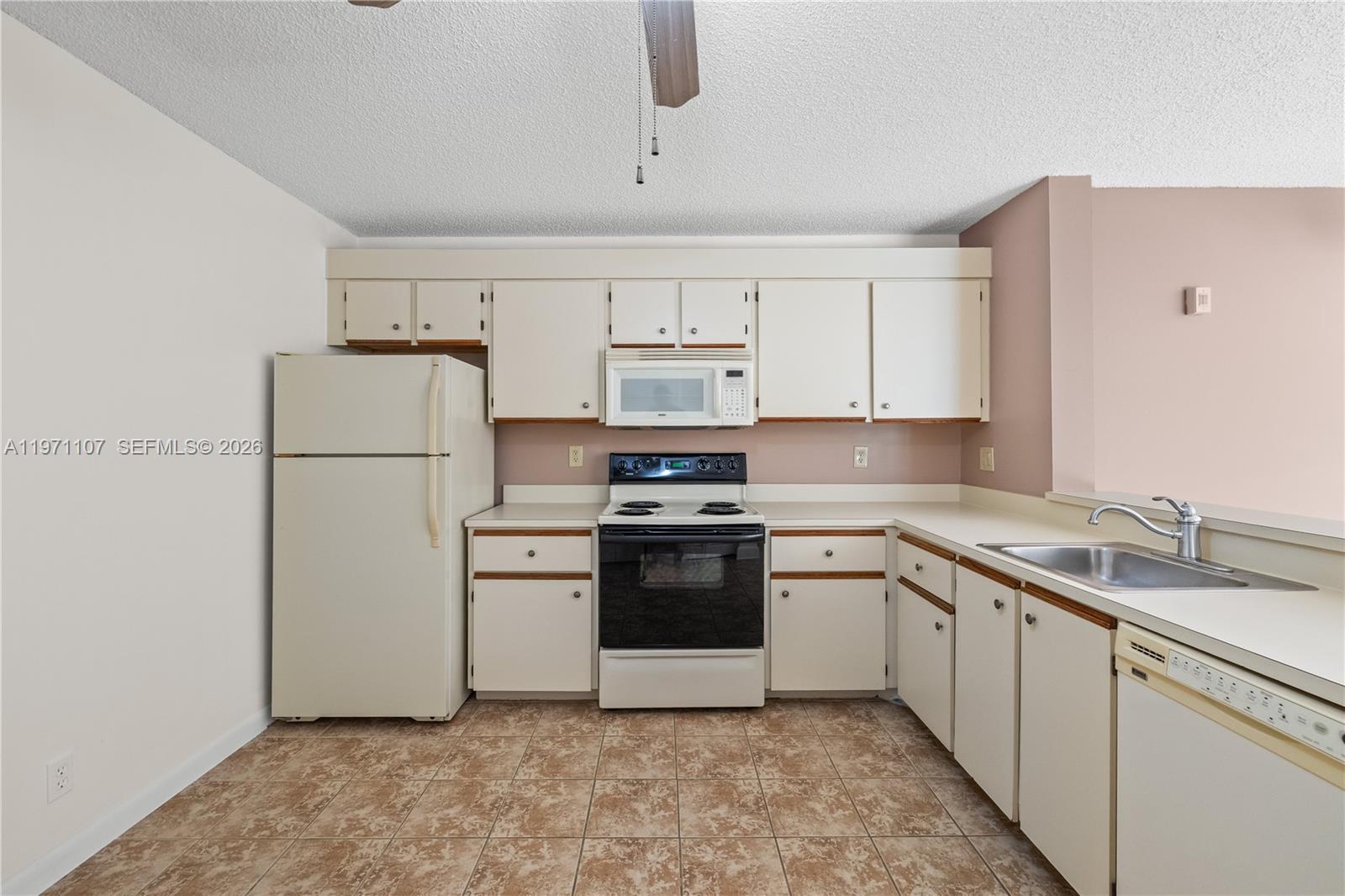 10105 W Sunrise Blvd #104 Plantation, FL 33322