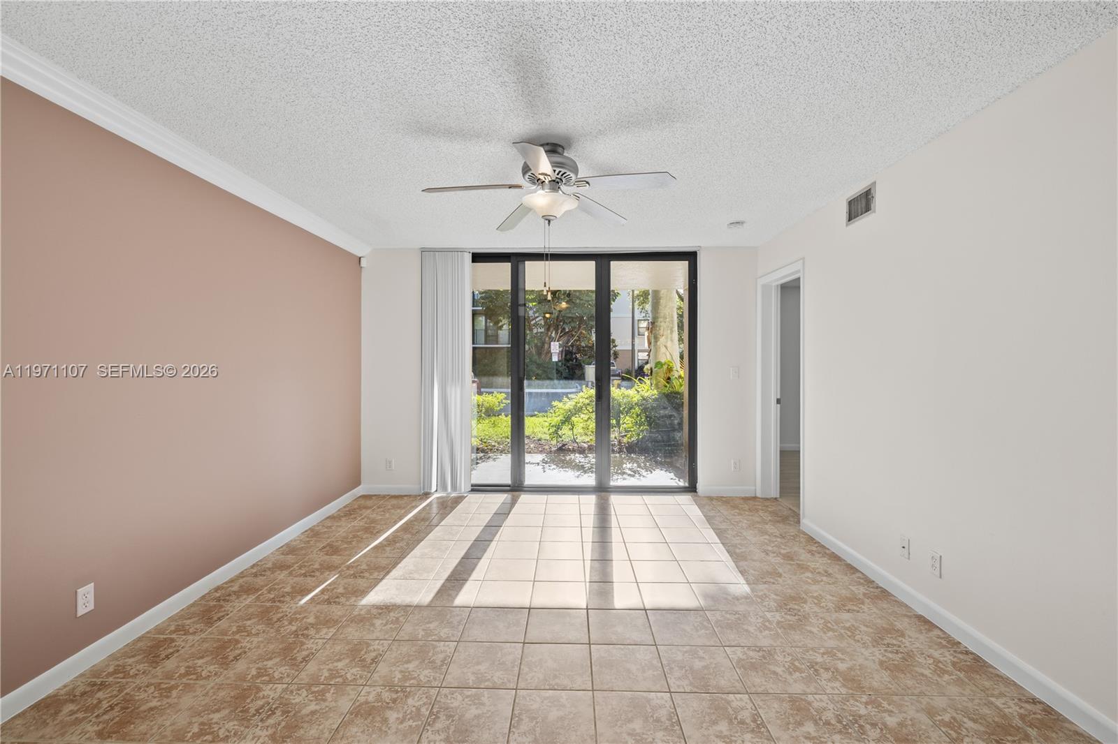 10105 W Sunrise Blvd #104 Plantation, FL 33322