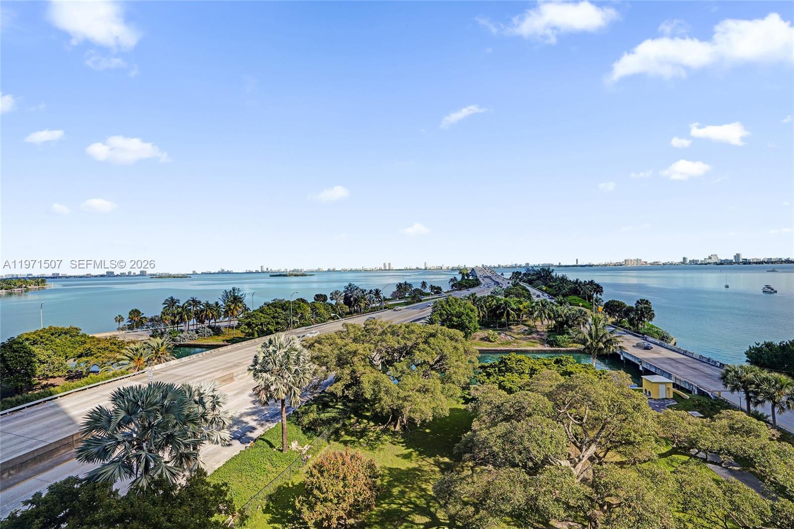 image Blue on the Bay48