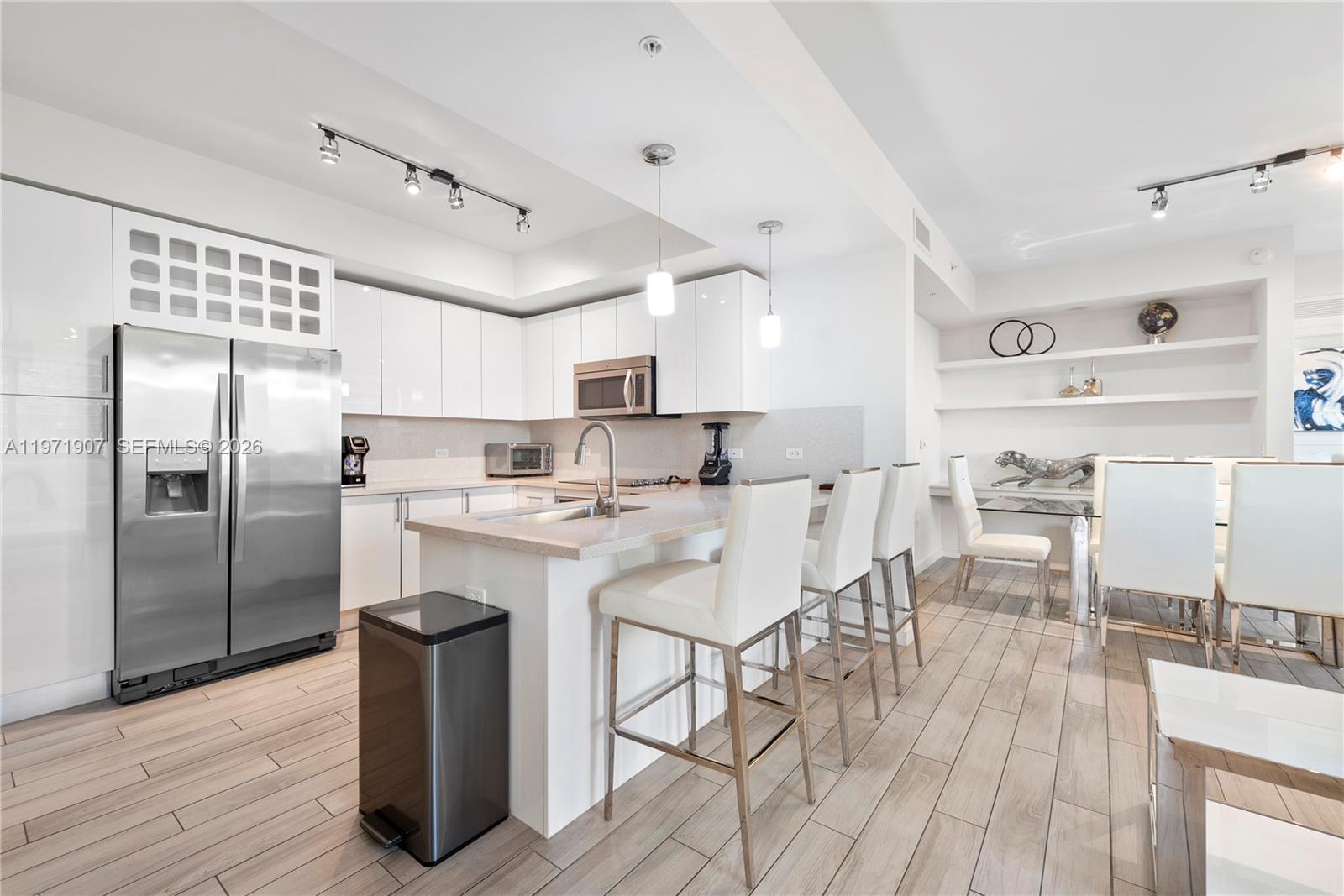 999 SW 1st Ave #2204